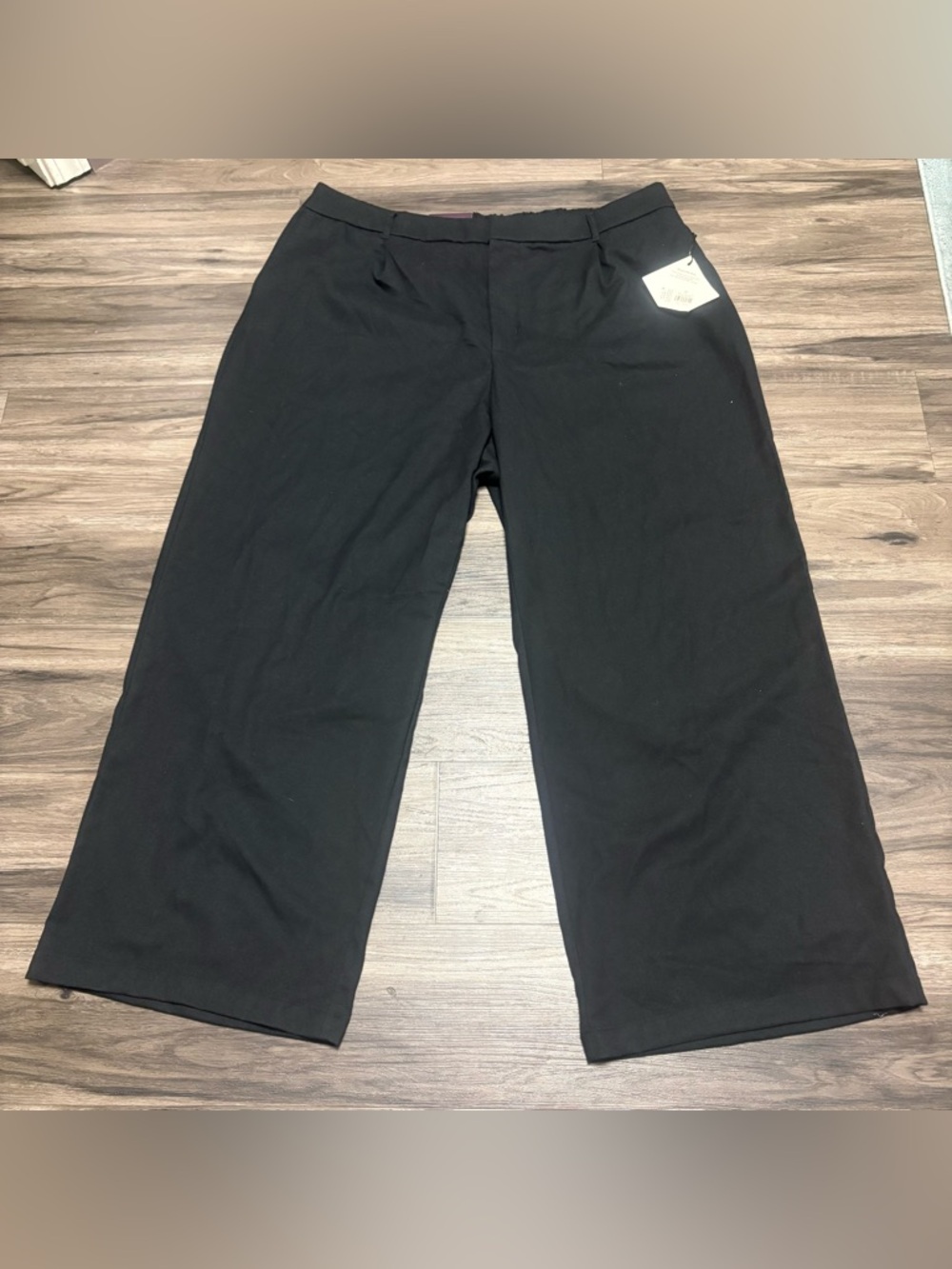 Ava & Viv Black Wide-Leg Cropped Dress Pants